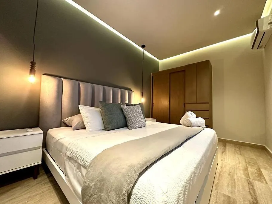 Luxury Loft With Rooftop Pool & Prime Location By Solmar Rentals Playa del Carmen
