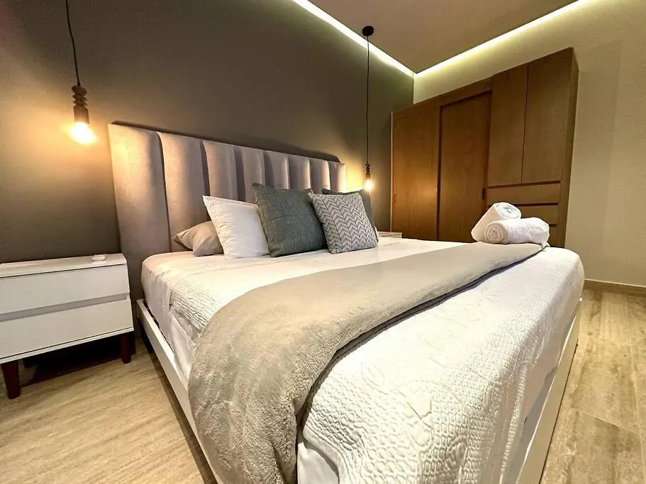 Luxury Loft With Rooftop Pool & Prime Location By Solmar Rentals Playa del Carmen